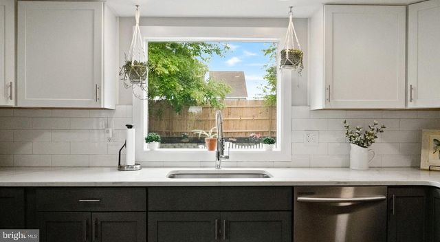 35 BALTUSROL ST, Hamilton, NJ 08690