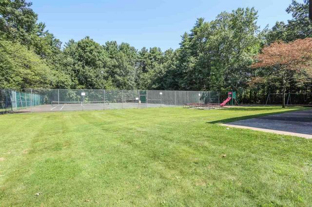 11 Strawberry Bank Rd Apt 17, Nashua, NH 03062