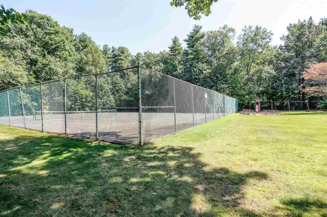 11 Strawberry Bank Rd Apt 17, Nashua, NH 03062