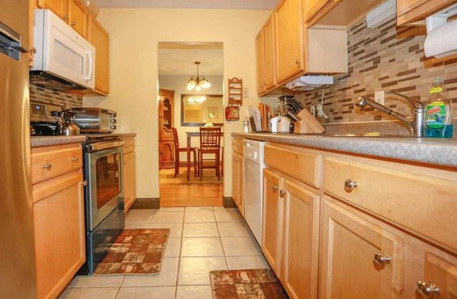 11 Strawberry Bank Rd Apt 17, Nashua, NH 03062