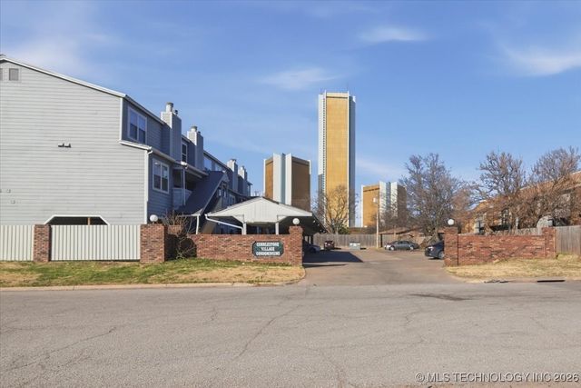 2433 E 87th Street 285, Tulsa, OK 74137