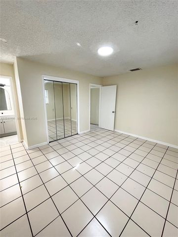 6614 SW 20th St, Miramar, FL 33023