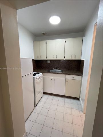 6614 SW 20th St, Miramar, FL 33023