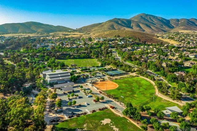 2610 Saddleback, Chula Vista, CA 91914