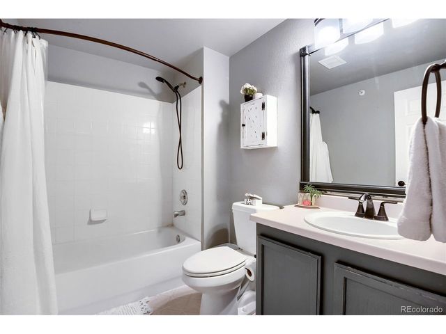 7440 S Blackhawk St 11-305, Englewood, CO 80112