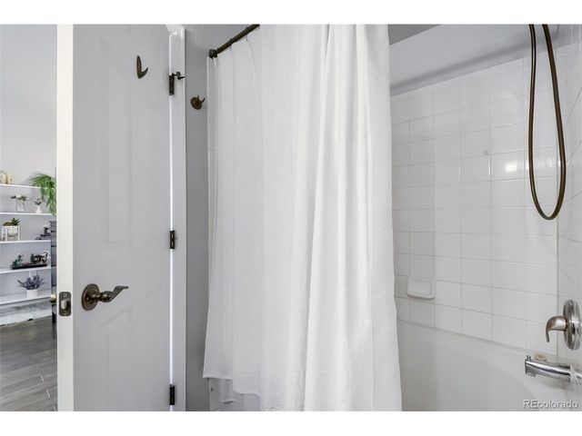 7440 S Blackhawk St 11-305, Englewood, CO 80112
