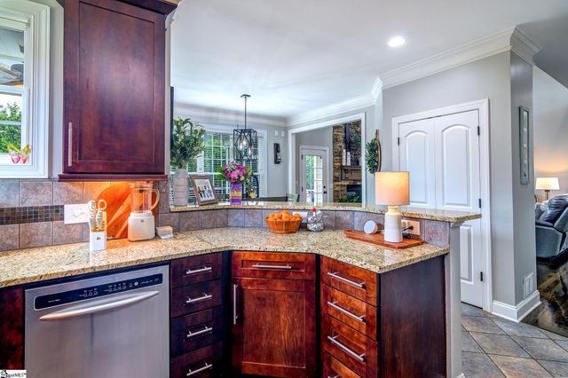 1 Lone Oak Avenue, Simpsonville, SC 29681