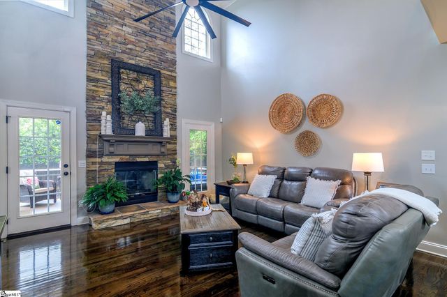 1 Lone Oak Avenue, Simpsonville, SC 29681