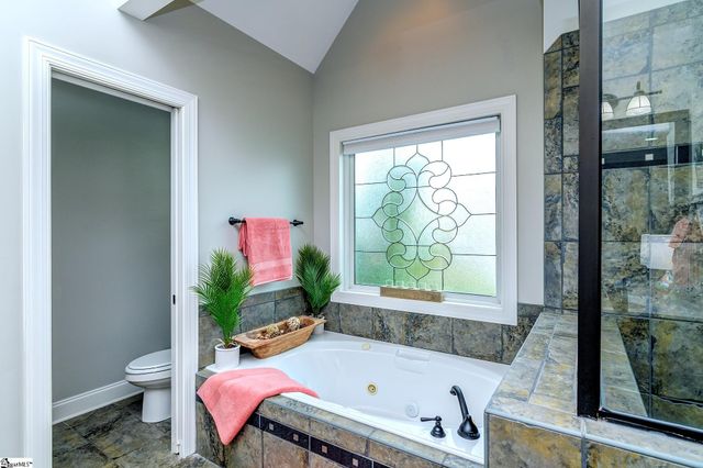 1 Lone Oak Avenue, Simpsonville, SC 29681