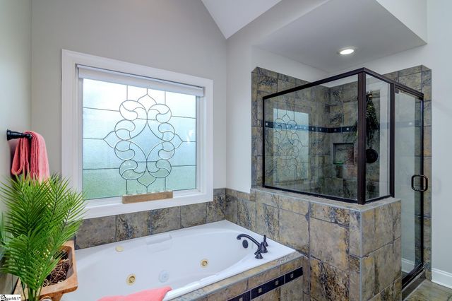 1 Lone Oak Avenue, Simpsonville, SC 29681