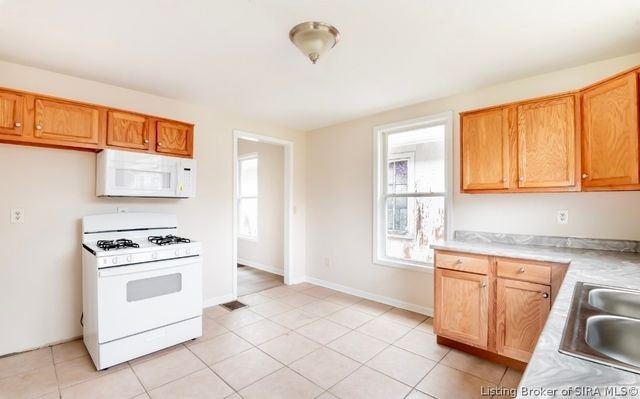 71 E 18th Street, New Albany, IN 47150