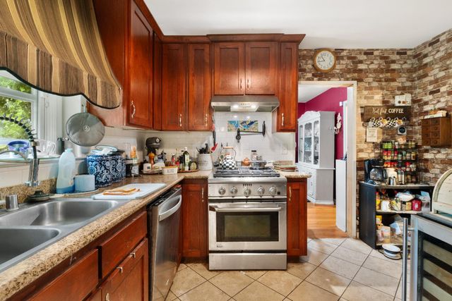 1925 N Arthur Avenue, Fresno, CA 93705