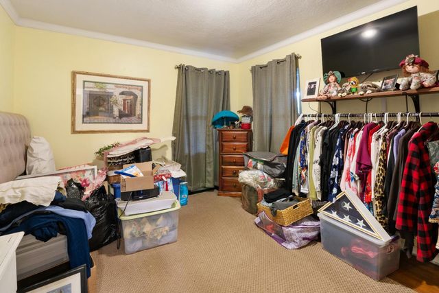 1925 N Arthur Avenue, Fresno, CA 93705