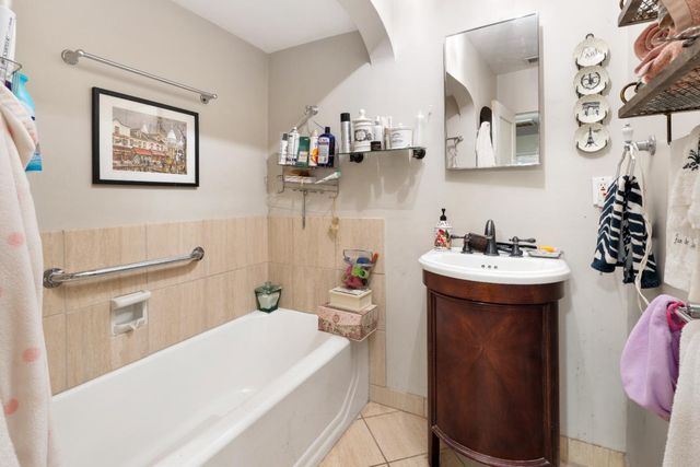 1925 N Arthur Avenue, Fresno, CA 93705