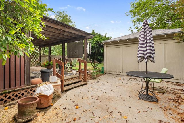 1925 N Arthur Avenue, Fresno, CA 93705