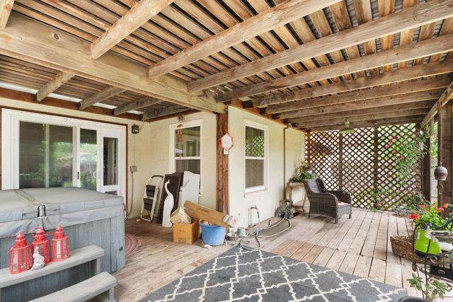 1925 N Arthur Avenue, Fresno, CA 93705