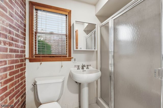 23 Dorchester Rd, Fair Lawn Boro, NJ 07410