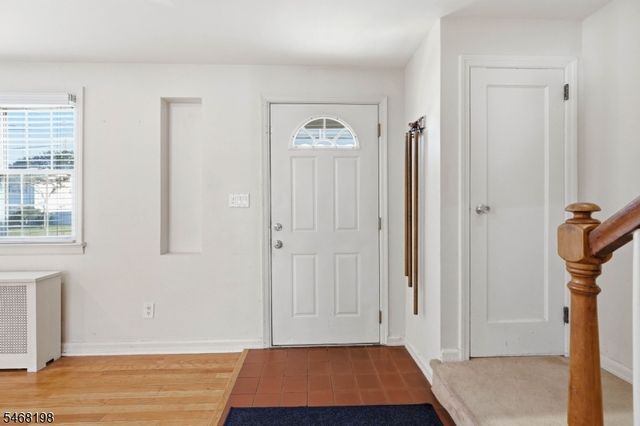23 Dorchester Rd, Fair Lawn Boro, NJ 07410