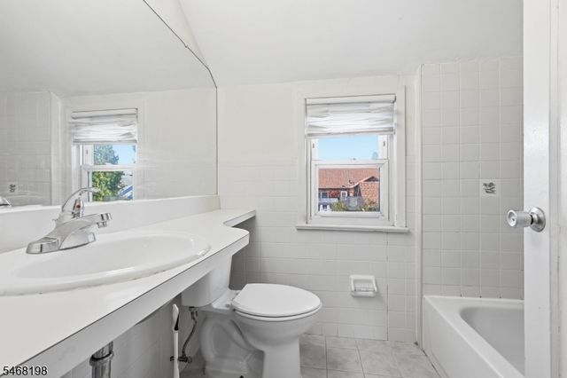 23 Dorchester Rd, Fair Lawn Boro, NJ 07410