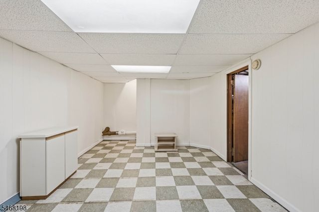 23 Dorchester Rd, Fair Lawn Boro, NJ 07410