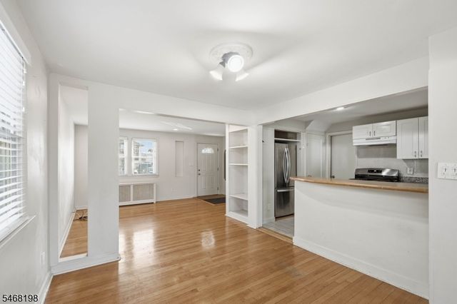 23 Dorchester Rd, Fair Lawn Boro, NJ 07410