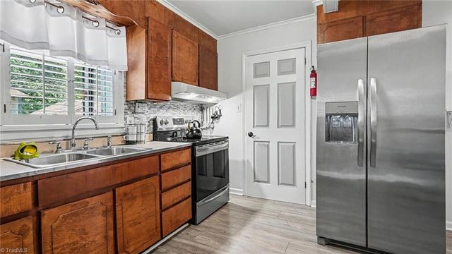 2319 Glenhaven Drive, Greensboro, NC 27406