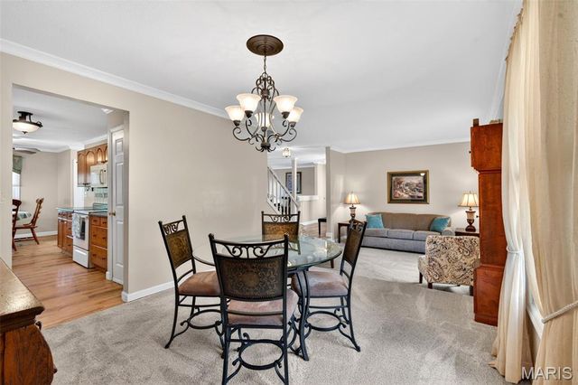 5851 Mango Drive, St Louis, MO 63129