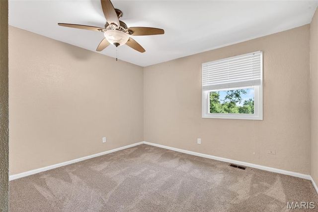 5851 Mango Drive, St Louis, MO 63129
