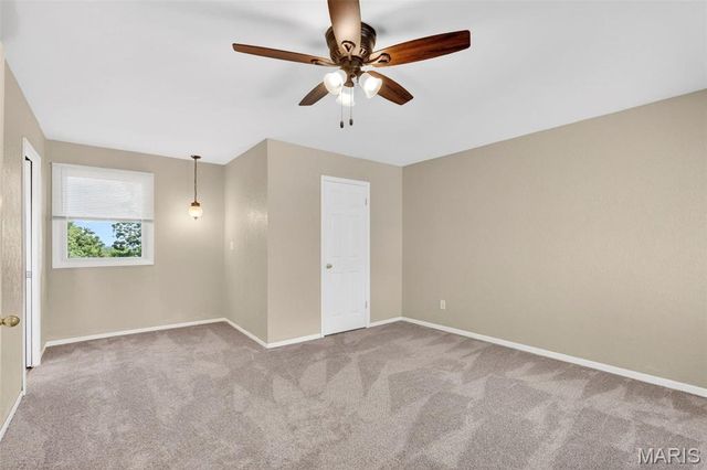 5851 Mango Drive, St Louis, MO 63129