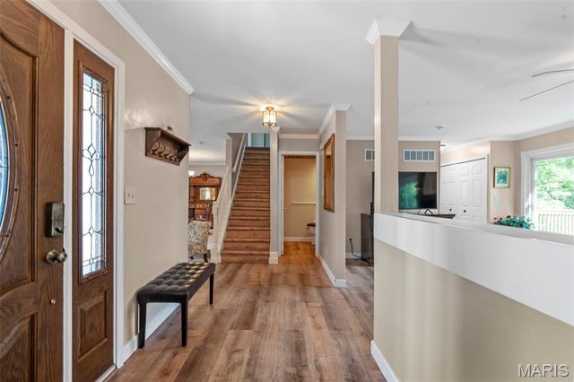 5851 Mango Drive, St Louis, MO 63129