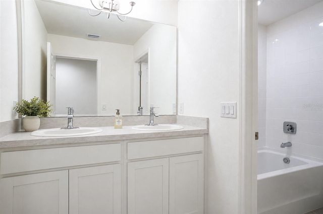 156 GLASS ONION DRIVE, Howey In The Hills, FL 34737