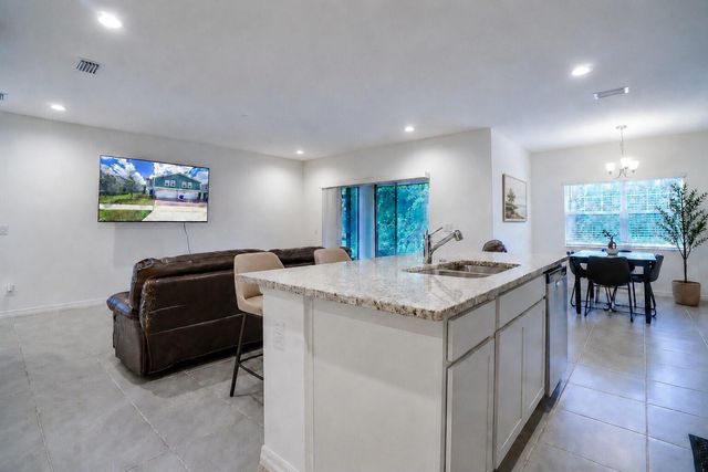 156 GLASS ONION DRIVE, Howey In The Hills, FL 34737