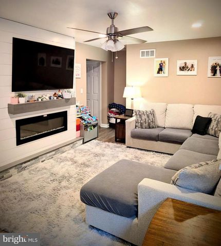 350 REDWOOD AVE, Woodbury Heights, NJ 08097