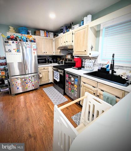 350 REDWOOD AVE, Woodbury Heights, NJ 08097