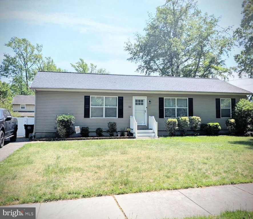 350 REDWOOD AVE, Woodbury Heights, NJ 08097