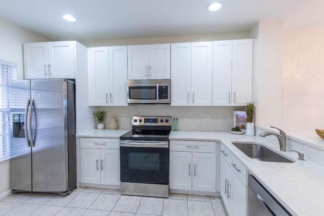 6916 Crooked Fence Drive, Lake Worth, FL 33467