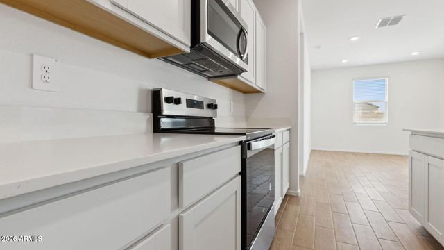 18400 W BUCKSKIN Trail, Wittmann, AZ 85361
