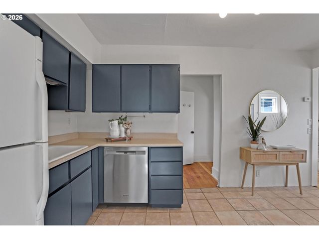5630 Se FRANCIS St, Portland, OR 97206