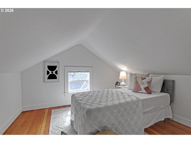 5630 Se FRANCIS St, Portland, OR 97206