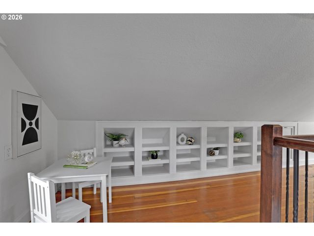 5630 Se FRANCIS St, Portland, OR 97206