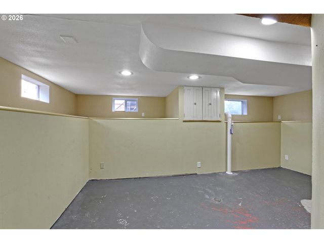 5630 Se FRANCIS St, Portland, OR 97206