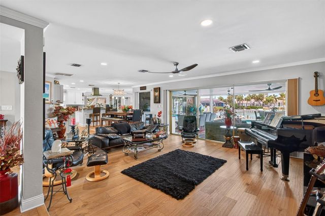454 1ST STREET W, Tierra Verde, FL 33715
