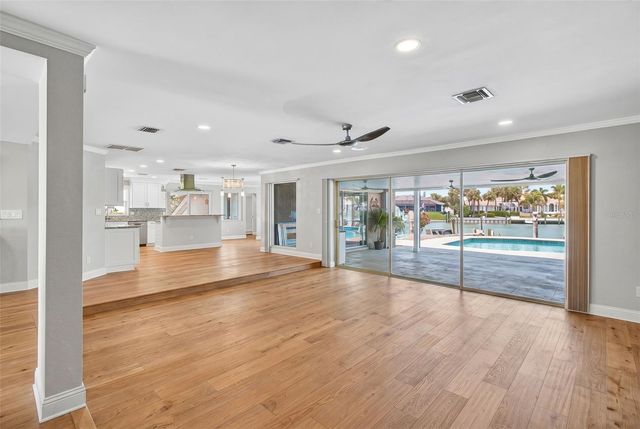 454 1ST STREET W, Tierra Verde, FL 33715