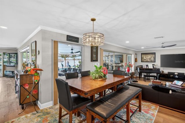 454 1ST STREET W, Tierra Verde, FL 33715