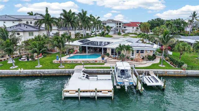 454 1ST STREET W, Tierra Verde, FL 33715