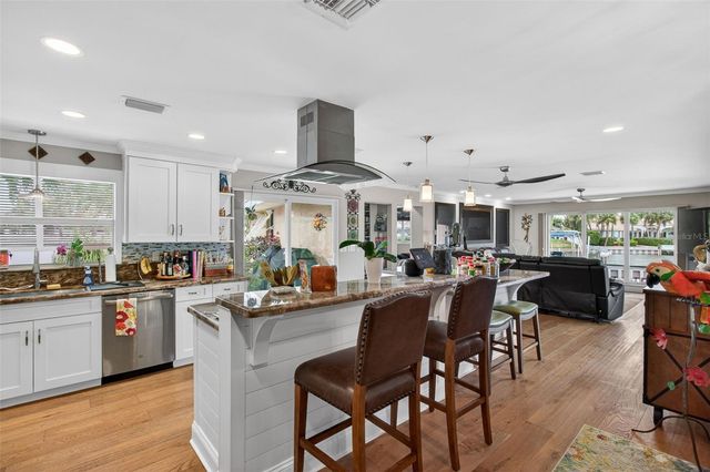 454 1ST STREET W, Tierra Verde, FL 33715