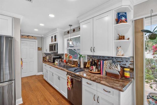 454 1ST STREET W, Tierra Verde, FL 33715