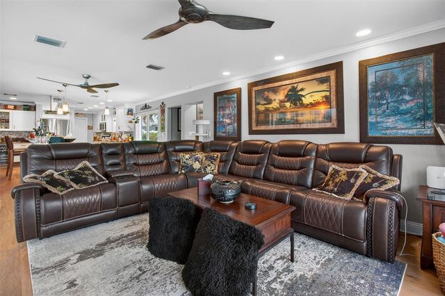 454 1ST STREET W, Tierra Verde, FL 33715