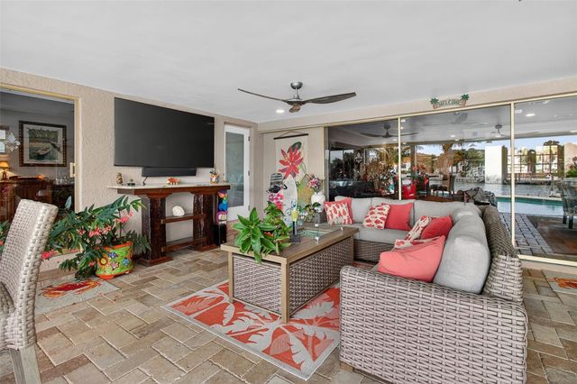 454 1ST STREET W, Tierra Verde, FL 33715