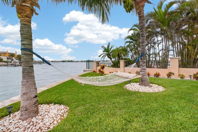 454 1ST STREET W, Tierra Verde, FL 33715